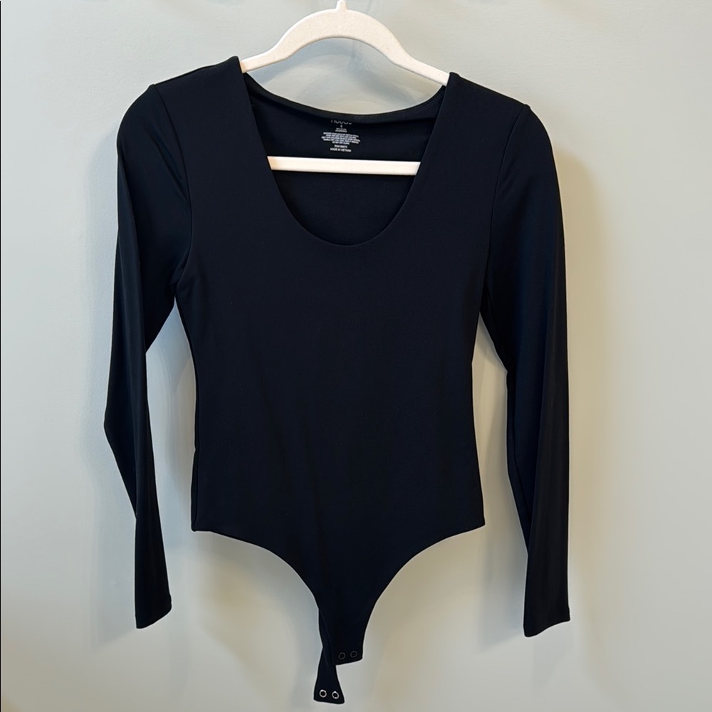 NUUDS Long Sleeved Scoop Neck Bodysuit